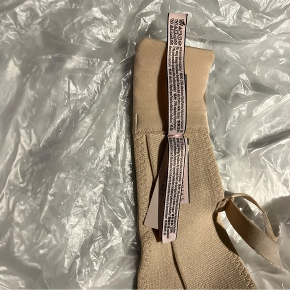 Victoria's Secret Bra Body by Victoria Strapless Lined Underwire Light Beige - Picture 7 of 10